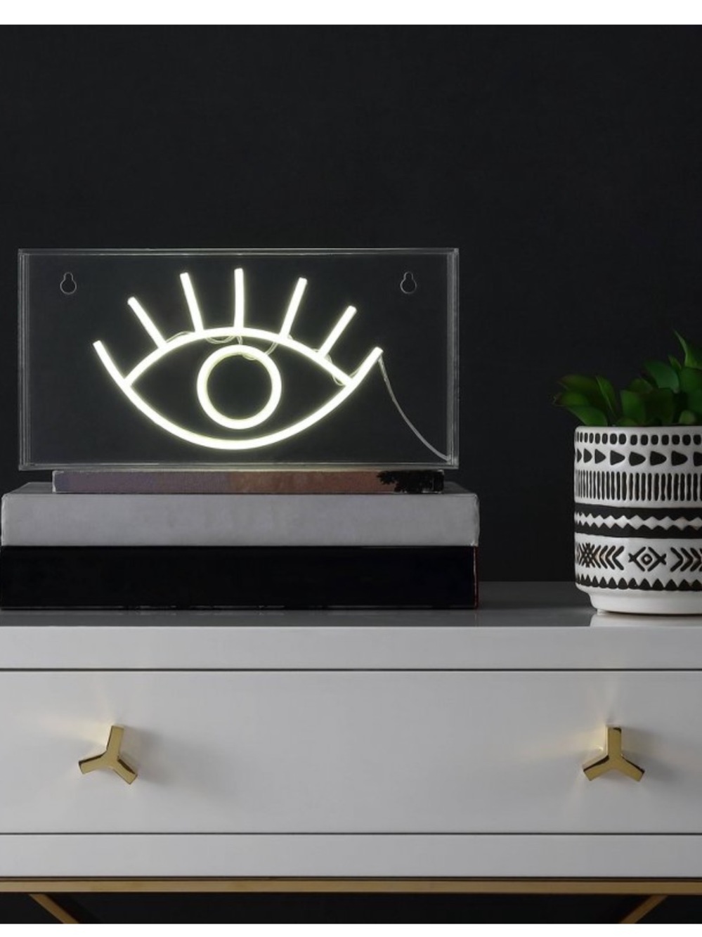 11.8" Eye Acrylic Box Pendant with USB
Power - Picture 10 of 10